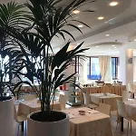 Caraibi - Long Breakfast Until 11-00 And Dinner Hotel Milano Marittima