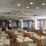 Caraibi - Long Breakfast Until 11-00 And Dinner Hotel 3*