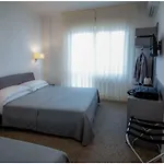 Hotel Caraibi - Long Breakfast Until 11-00 And Dinner