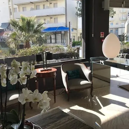 Caraibi - Breakfast Until 11-00 And Dinner-mirabilandia Partner 3* Milano Marittima