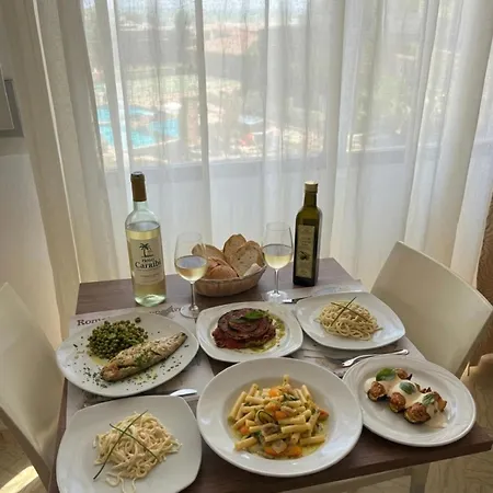 Hotel Caraibi - Breakfast Until 11-00 And Dinner-mirabilandia Partner Milano Marittima