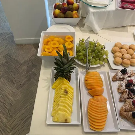 Caraibi - Breakfast Until 11-00 And Dinner-mirabilandia Partner