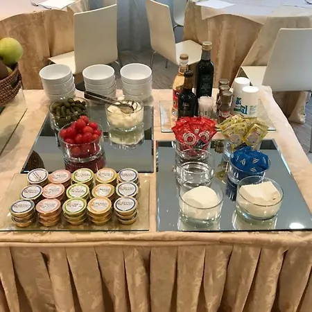 Caraibi - Breakfast Until 11-00 And Dinner-mirabilandia Partner