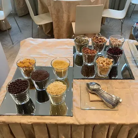 Caraibi - Breakfast Until 11-00 And Dinner-mirabilandia Partner