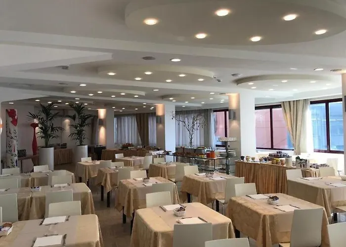 Caraibi - Long Breakfast Until 11-00 And Dinner Отель 3*