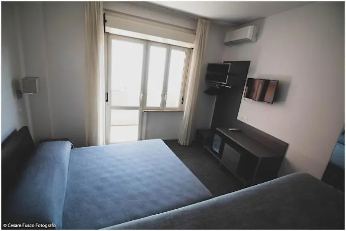 Caraibi - Long Breakfast Until 11-00 And Dinner 酒店