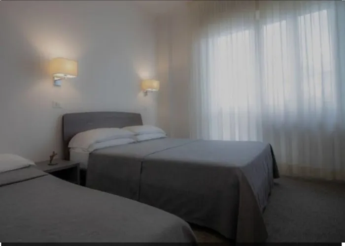 Caraibi - Long Breakfast Until 11-00 And Dinner Hotel Milano Marittima