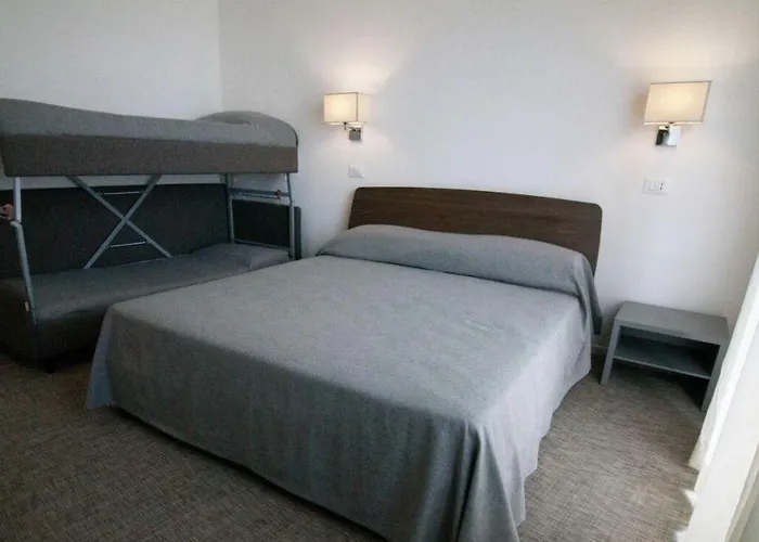 Hotel Caraibi - Long Breakfast Until 11-00 And Dinner Milano Marittima