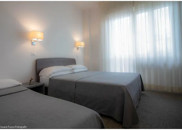 Caraibi - Long Breakfast Until 11-00 And Dinner Hotel