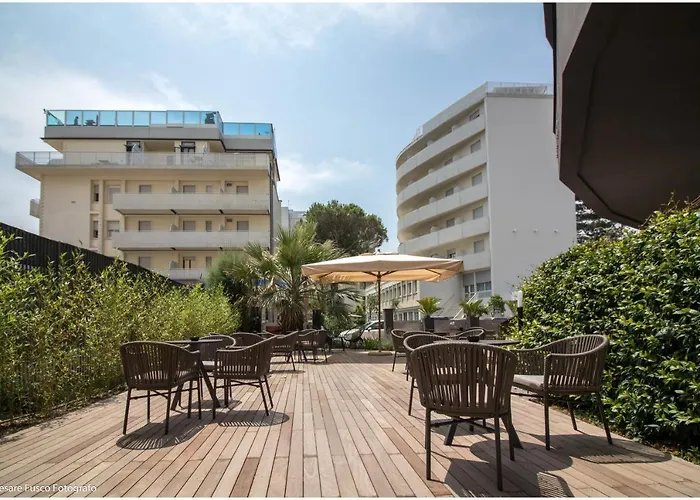 Caraibi - Long Breakfast Until 11-00 And Dinner Milano Marittima